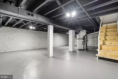 319 Lyndhurst Street, Baltimore, MD 21229 - Photo 32