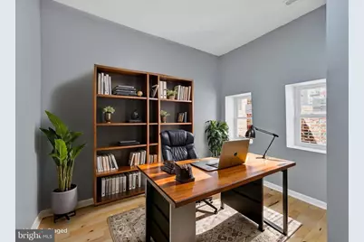 327 E 24th Street, Baltimore, MD 21218 - Photo 18