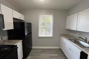 1100 Gleneagle Rd, Baltimore, MD 21239 - Photo 6