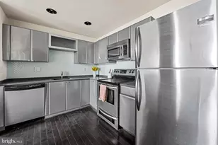 1011 Hunter St, Baltimore, MD 21202 - Photo 22
