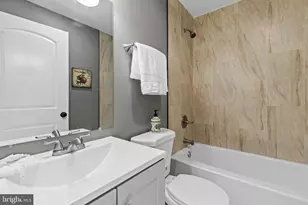 1934 E Lafayette Ave, Baltimore, MD 21213 - Photo 22