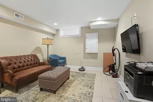 143 N Kenwood Ave, Baltimore, MD 21224 - Photo 20