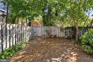 3915 Rexmere Rd, Baltimore, MD 21218 - Photo 38