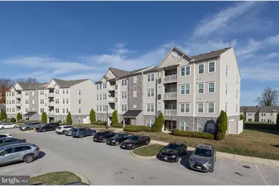 5303 Wyndholme Circle #401, Baltimore, MD 21229 - Photo 4