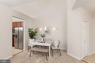 5303 Wyndholme Cir, Baltimore, MD 21229 - Photo 16