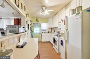 1546 Lochwood Rd, Baltimore, MD 21218 - Photo 6