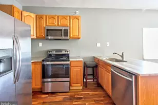 2608 E Fayette St, Baltimore, MD 21224 - Photo 8