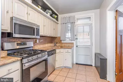 4244 Shamrock Avenue, Baltimore, MD 21206 - Photo 10