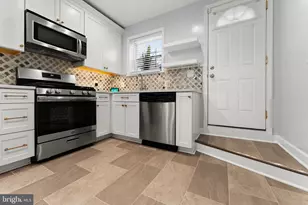 224 N Port St, Baltimore, MD 21224 - Photo 18