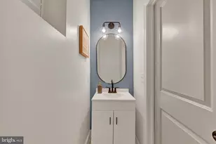 1738 Moreland Ave, Baltimore, MD 21216 - Photo 14