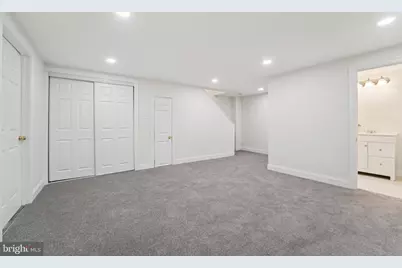 827 N Augusta Avenue, Baltimore, MD 21229 - Photo 20