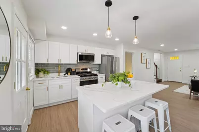 827 N Augusta Avenue, Baltimore, MD 21229 - Photo 6