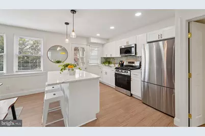 827 N Augusta Avenue, Baltimore, MD 21229 - Photo 2