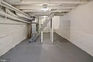 1147 Sargeant St, Baltimore, MD 21223 - Photo 16