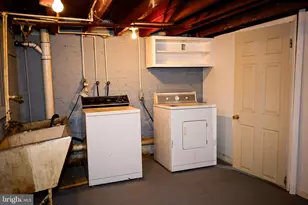 744 E 36th St, Baltimore, MD 21218 - Photo 36