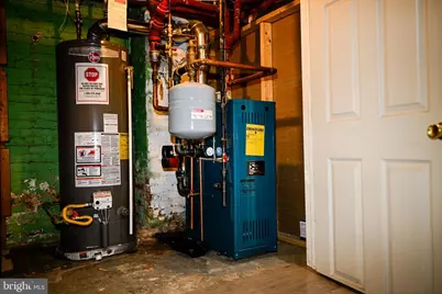 744 E 36th Street, Baltimore, MD 21218 - Photo 38