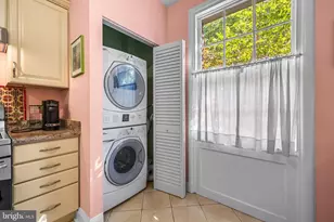 6 Upland Rd, Baltimore, MD 21210 - Photo 24