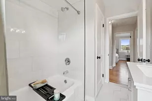 1014 Upnor Rd, Baltimore, MD 21212 - Photo 18