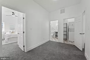 2644 Oswego Ave, Baltimore, MD 21215 - Photo 16