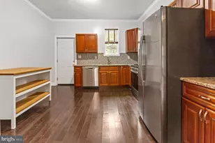 348 Whitridge Ave, Baltimore, MD 21218 - Photo 8