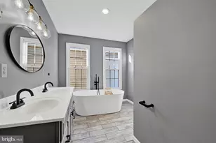 2527 Foster Ave, Baltimore, MD 21224 - Photo 20