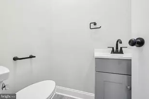 1610 N Bond St, Baltimore, MD 21213 - Photo 20