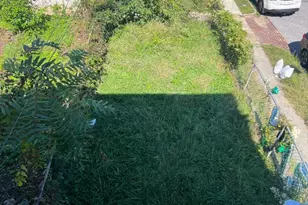 2826 Winchester St, Baltimore, MD 21216 - Photo 8