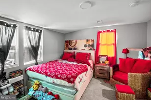 449 S Augusta Ave, Baltimore, MD 21229 - Photo 32