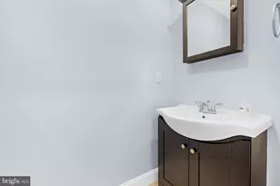 122 Ellwood Ave, Baltimore, MD 21224 - Photo 10