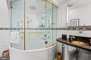 254 Waxter Wy, Baltimore, MD 21217 - Photo 36