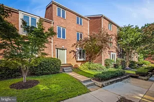 254 Waxter Wy, Baltimore, MD 21217 - Photo 2