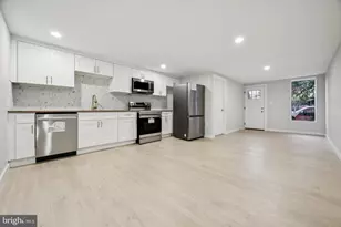 2416 N Charles St, Baltimore, MD 21218 - Photo 26