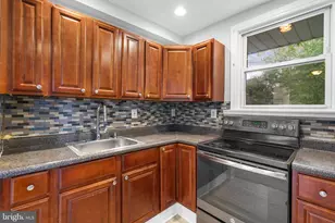 616 Montpelier St, Baltimore, MD 21218 - Photo 2