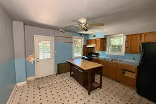 38 N Monastery Ave, Baltimore, MD 21229 - Photo 6