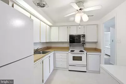 6317 Park Heights Avenue #404, Baltimore, MD 21215 - Photo 8