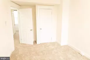 27 Monastery Ave, Baltimore, MD 21229 - Photo 10