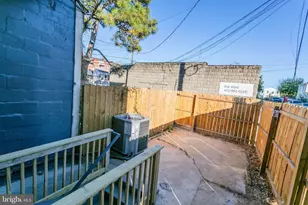 3547 5th St, Baltimore, MD 21225 - Photo 36