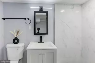 3547 5th St, Baltimore, MD 21225 - Photo 34