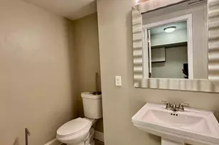 1019 W Fayette St, Baltimore, MD 21223 - Photo 28