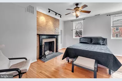 210 W Read Street, Baltimore, MD 21201 - Photo 8