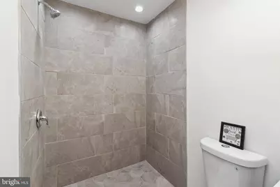 912 N Milton Avenue, Baltimore, MD 21205 - Photo 22