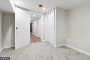 912 N Milton Ave, Baltimore, MD 21205 - Photo 38