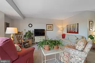 1040 Deer Ridge Dr, Baltimore, MD 21210 - Photo 6