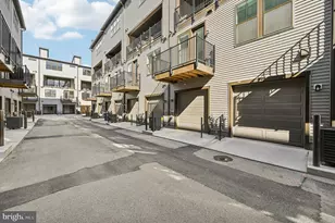 2506 A W Peninsula Dr, Baltimore, MD 21230 - Photo 42