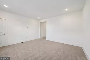 2506 A W Peninsula Dr, Baltimore, MD 21230 - Photo 16