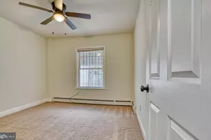 204 N Port St, Baltimore, MD 21224 - Photo 12