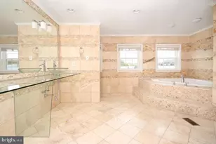 2303 Essex St, Baltimore, MD 21224 - Photo 20