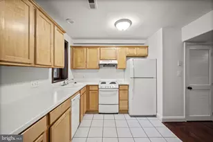 413 Griffin Ct, Baltimore, MD 21231 - Photo 10