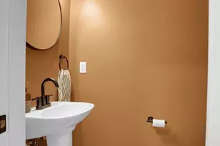 138 N Luzerne Ave, Baltimore, MD 21224 - Photo 24