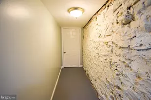 2542 W Pratt St, Baltimore, MD 21223 - Photo 36